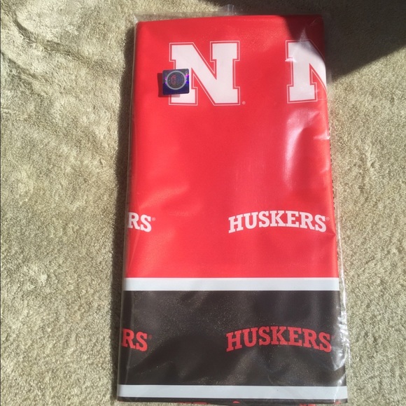Nebraska tablecloth - Picture 1 of 2